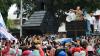Temui Ratusan Buruh Demo Tolak Omnibus Law, Ganjar Malah Ajak Dangdutan Dulu