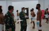 Video Viral Pemuda Tak Lolos Seleksi TNI AD Menangis di Pinggir Jalan