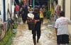 Brimob Bantu Evakuasi Korban Banjir di Tebingtinggi, Ribuan Rumah Terendam