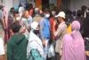 Video Warga di Bogor Berkerumun untuk Dapat Bansos Penanganan Covid-19