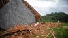 Atap Bangunan Geo Theater Sumedang Roboh Diterjang Angin Kencang - Bagian 2