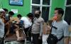 Kesal Ditantang dan Kepalanya akan Dipecahkan, Pria Ini Bacok Muka Tetangga hingga Terkapar
