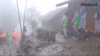 Video Tim Relawan Bersihkan Lumpur Pasca Banjir Bandang Gunung Mas Bogor