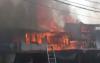 Video Belasan Kios Rumah Makan Terbakar 