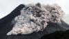 Merapi Keluarkan Awan Panas Besar, Warga Berlarian ke Luar Rumah