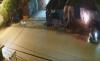 Terekam CCTV, Dua Pengendara Motor di Palopo Bakar Rumah Warga dengan Molotov