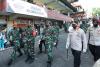 Panglima TNI dan Kapolri Tinjau Pelaksanaan PPKM di Pasar Tradisional Bali