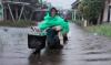 Banjir di Singkawang Meluas, Puluhan Warga di Bantaran Sungai Dievakuasi 