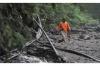 Warga Lereng Merapi Gotong Royong Perbaiki Pipa Air Bersih Terdampak Banjir Lahar
