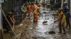 Bersih-Bersih Endapan Lumpur Sisa Banjir Pejaten Timur - Bagian 1