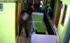 Viral Video Pria Brutal Aniaya Perempuan di Batununggal Bandung