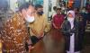 Kunjungi Pengungsi Banjir di Pekalongan, Mensos: Musibah Ini Cobaan, Kita Harus Bersabar