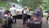 Video Jalan Ambles Jadi Tontonan Warga di Brebes