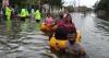 Kaligawe Semarang Dikepung Banjir, Polisi Evakuasi Karyawan RS dan Pekerja Pabrik