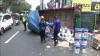 Truk Muatan Cat Terguling, Jalan Ahmad Yani Sidoarjo Macet Panjang