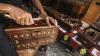 Kerajinan Kotak Amal Ukir Banyak Peminat saat Ramadan - Bagian 1