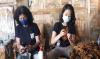Di Tangan Perempuan Temanggung Ini, Limbah Daun Tembakau Bernilai Jutaan Rupiah