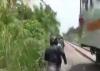 Video Polisi Kejar Komplotan Pengedar Narkoba di Jalur Rel KA Sumut