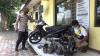 Tak Sadar Motor Dikunci Ganda, Pencuri di Probolinggo Ini Babak Belur Dihajar Massa 