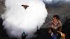 Umat Hindu Suku Tengger Larung Sesaji ke Kawah Gunung Bromo - Bagian 1