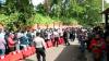 Peserta Vaksinasi Covid-19 di GOR Jatidiri Semarang Membeludak, Antrean hingga 2 Km   