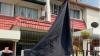 Selain Bendera Putih Warga Malaysia Juga Kibarkan Bendera Hitam, Apa Artinya?