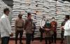 Bantuan Beras bagi Warga Kurang Mampu Mulai Disalurkan, Bulog DIY Jamin Stok Sembako Aman
