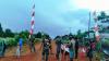 Prajurit TNI dan Warga Merauke Pasang Bendera Merah Putih di Perbatasan Negara