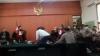 Murka Dijatuhi Vonis Penjara 3 Tahun, Aktivis Antimasker Teriak lalu Serang Hakim