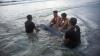Penyelamatan Lumba-Lumba Terdampar di Pantai Sidem Tulungagung - Bagian 1