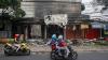 Tidak Ada yang Tersisa, Begini Kondisi Swalayan di Cilandak yang Ludes Terbakar - Bagian 5
