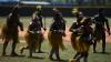 Pementasan Tari Tradisional Papua Hibur Penonton Pertandingan Baseball - Bagian 3
