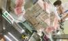 Tersinggung Ditegur soal Masker, Miliarder Ini Kerjai Pegawai Bank Hitung Uang Miliaran Secara Manual