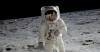5 Objek yang Pernah Ditinggalkan Manusia di Bulan, Ada Kotoran Para Astronot