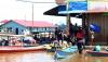 Banjir Sintang Berangsur Surut, Aktivitas Perekonomian Mulai Ramai - Bagian 1