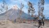 Gunung Semeru Erupsi Lagi, Relawan di Curah Kobokan Panik Selamatkan Diri 