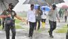 Presiden Jokowi Basah Kuyup saat Tanam Cabai di Food Estate Desa Lamuk - Bagian 4