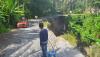 Jalan Penghubung Kabupaten Agam dan Padangpariaman Longsor - Bagian 2