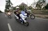 Bergaya Seperti Biker, Bupati Sleman Kustini Pantau Pospam Nataru Kendarai Motor