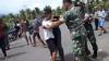 Ricuh, Anggota TNI Kodim 1603 Sikka Pukul Warga