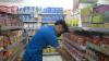 Miris, Warga KBB Berebut Minyak Goreng di Minimarket, Ludes Dalam Hitungan Menit