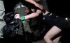 Razia Pekat, Polisi Amankan Puluhan Botol Miras dan Perempuan Seksi