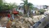 Banjir Pondok Gede Permai Surut, Warga Mulai Membersihkan Sisa Lumpur - Bagian 4