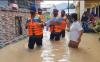 Evakuasi Warga, Brimob Polda Sumut Temukan Ibu dan Bayi Terjebak Banjir