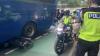 Kecelakaan di Semanggi, Motor Ojol Masuk Kolong Bus APTB
