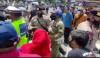 Demo Tuntut Pembongkaran Portal Alun-alun Tegal Ricuh, 2 Kelompok Massa Baku Hantam 