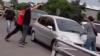 Viral Detik-Detik Polisi Keluarkan Pistol Tangkap 3 Perampok di GT Pasirkoja Bandung