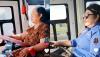 Viral Emak-Emak Pakai Daster Nyopir Bus, Bu Yayuk Ternyata Bukan Sopir Sembarangan