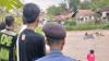 Pikap Terseret Arus Sungai Cipasarangan Garut, Sopir dan Kernet Nyaris Hanyut