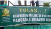 Warga Karawang Bentangkan Poster Tolak Khilafatul Muslimin 